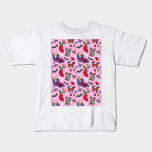 Christmas Chis! Christmas chihuahuas print in pink Kids T-Shirt